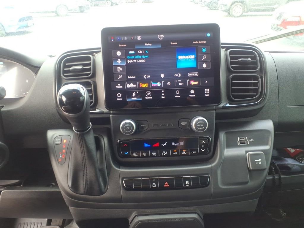 Used 2025 RAM ProMaster 2500 w/ Premium Convenience Group image 19