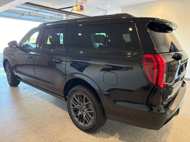 New 2027 Ford Expedition Max Platinum w/ Stealth Appearance Package AWD/4WD image 4
