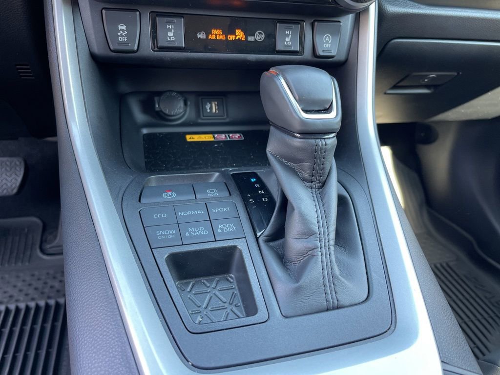 Used 2025 Toyota RAV4 XLE Premium w/ Weather Package image 15