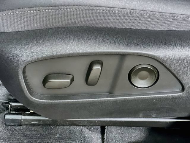 Used 2026 GMC Terrain Elevation w/ Elevation Premium Package FWD image 11