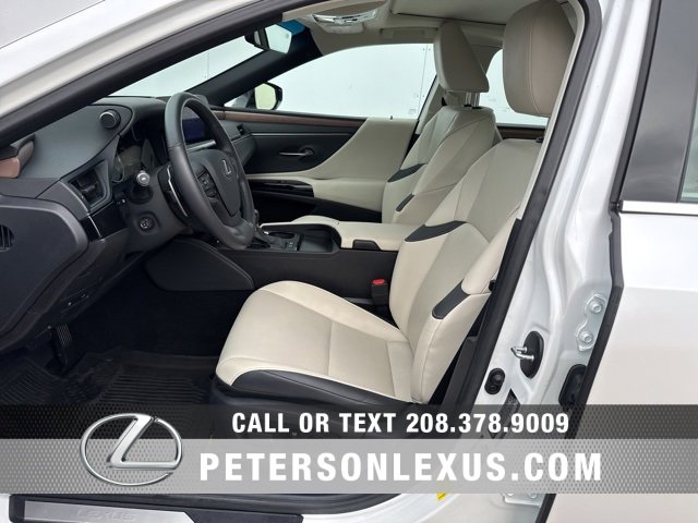 Used 2024 Lexus ES 300h w/ Premium Package image 23