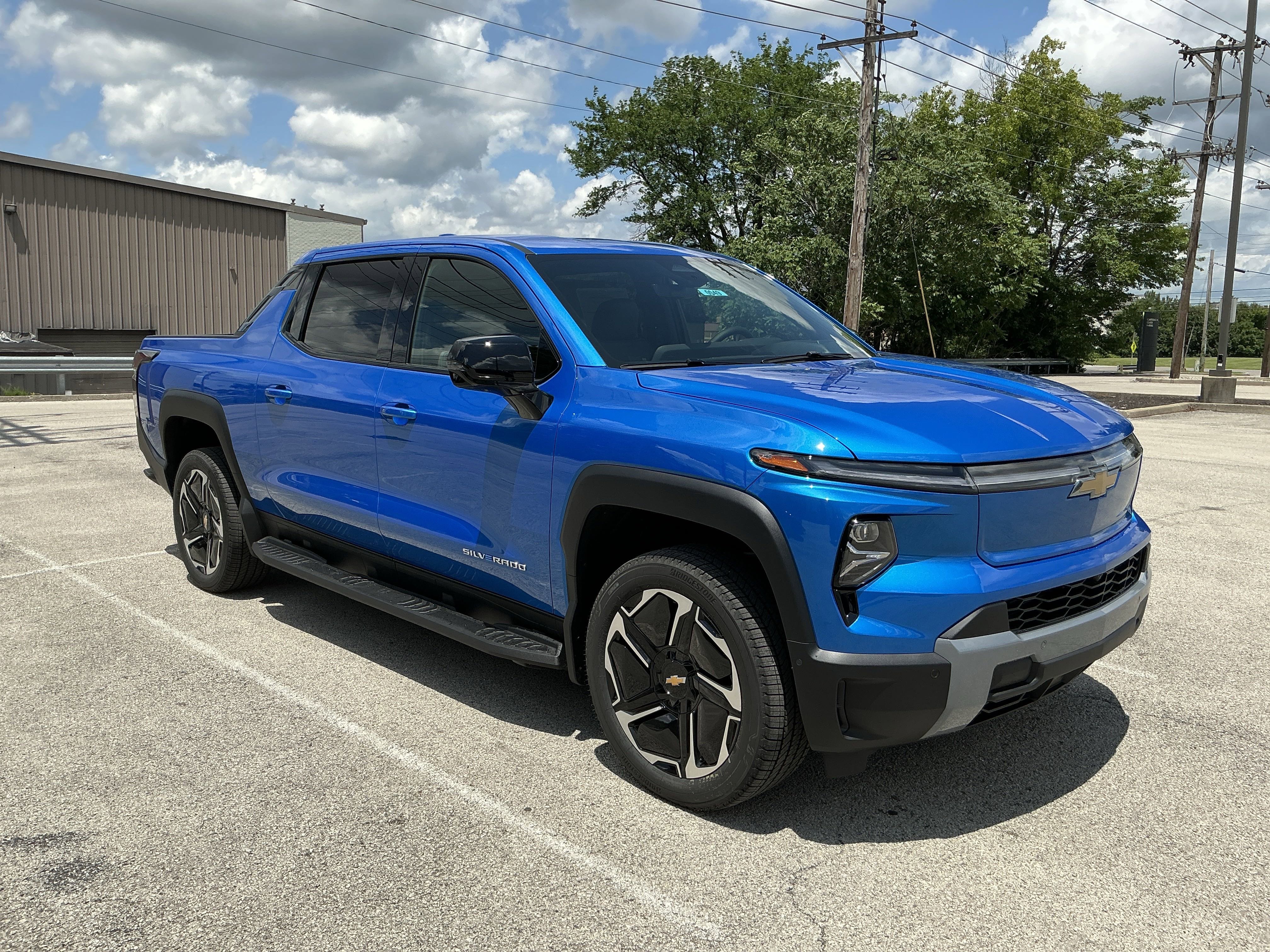 New 2026 Chevrolet Silverado EV LT w/ Premium Package image 2