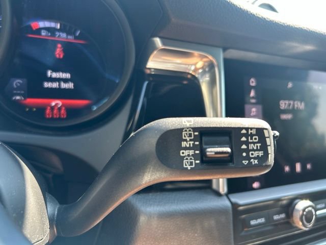 Used 2021 Porsche Macan AWD/4WD image 18