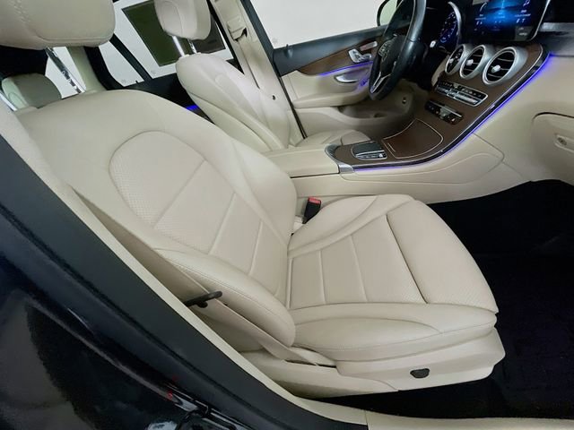 Used 2021 Mercedes-Benz GLC 300 4MATIC image 29
