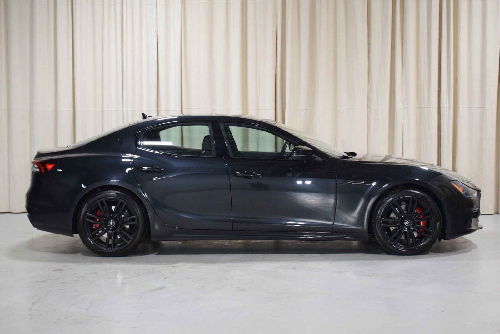 Used 2022 Maserati Ghibli Modena Q4 image 15