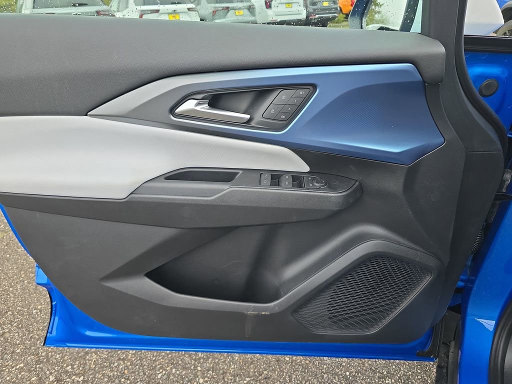 New 2026 Chevrolet Equinox EV LT w/ Convenience Package II image 27