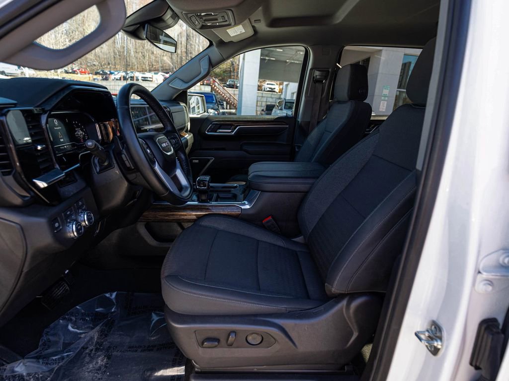 Used 2025 GMC Sierra 1500 Elevation w/ Preferred Package image 27