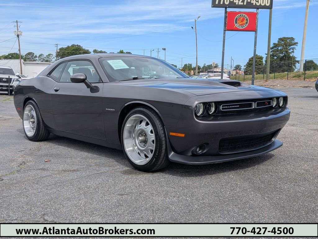 Used 2021 Dodge Challenger R/T RWD image 1