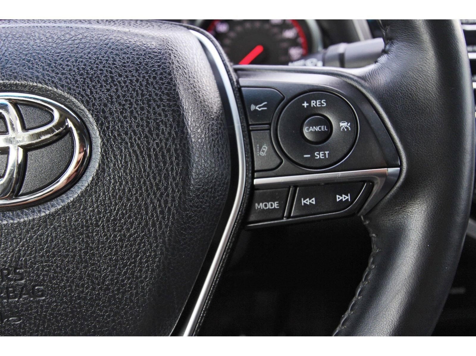 Used 2018 Toyota Camry XSE w/ Driver Assist Package FWD image 19