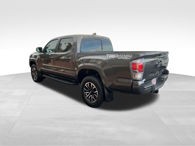 Used 2022 Toyota Tacoma TRD Sport AWD/4WD image 5