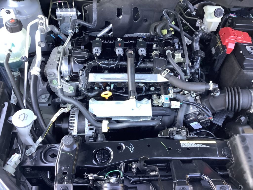 Used 2023 Nissan Kicks SV image 9