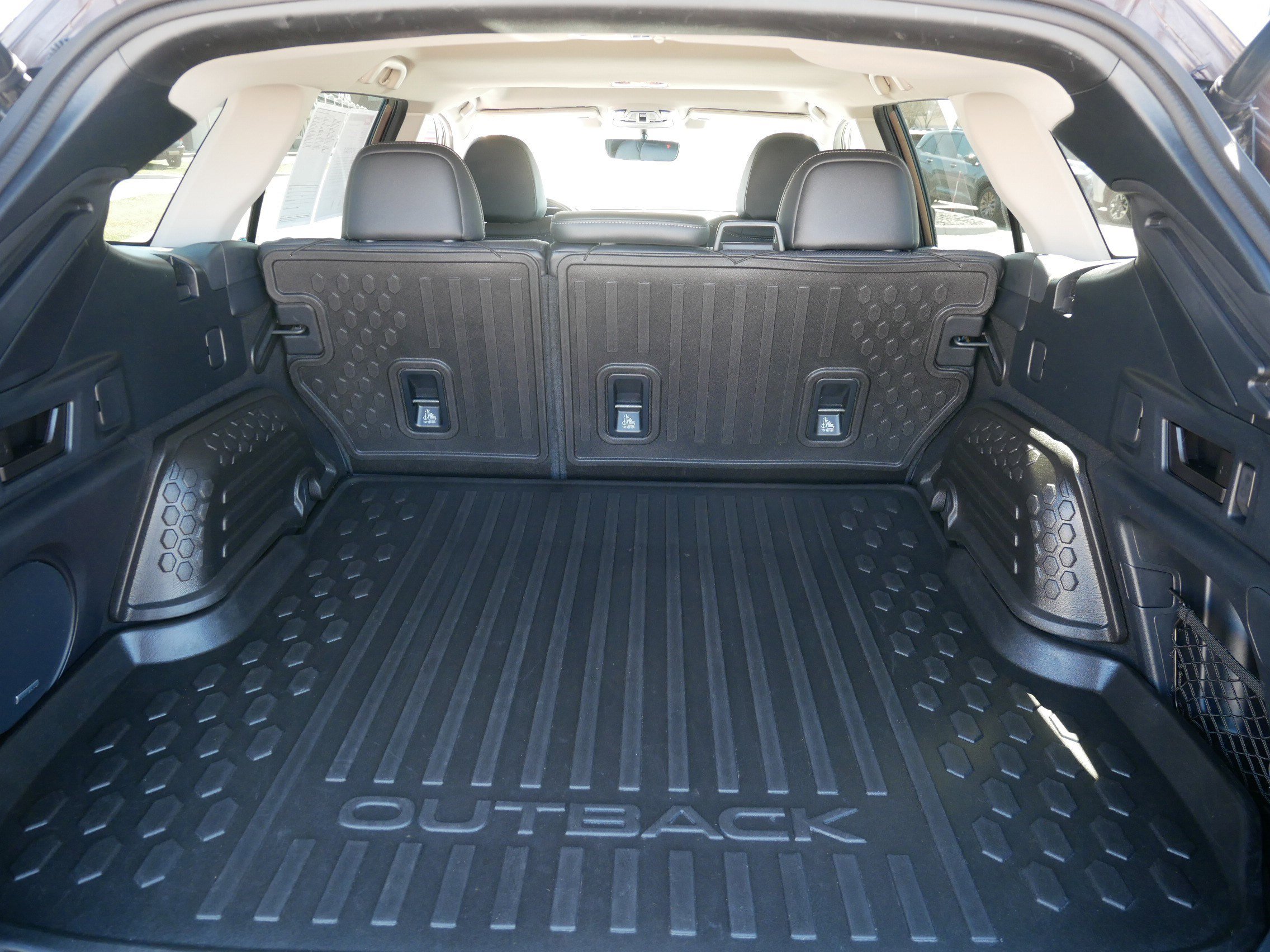 Used 2022 Subaru Outback Limited image 18