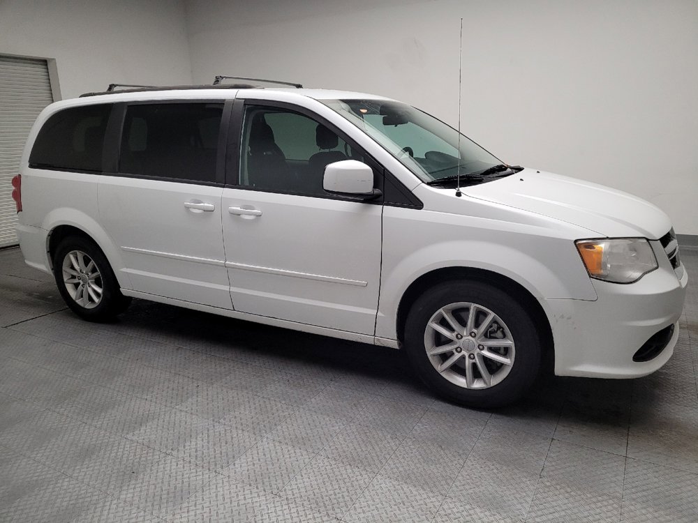 Used 2016 Dodge Grand Caravan SXT FWD image 11