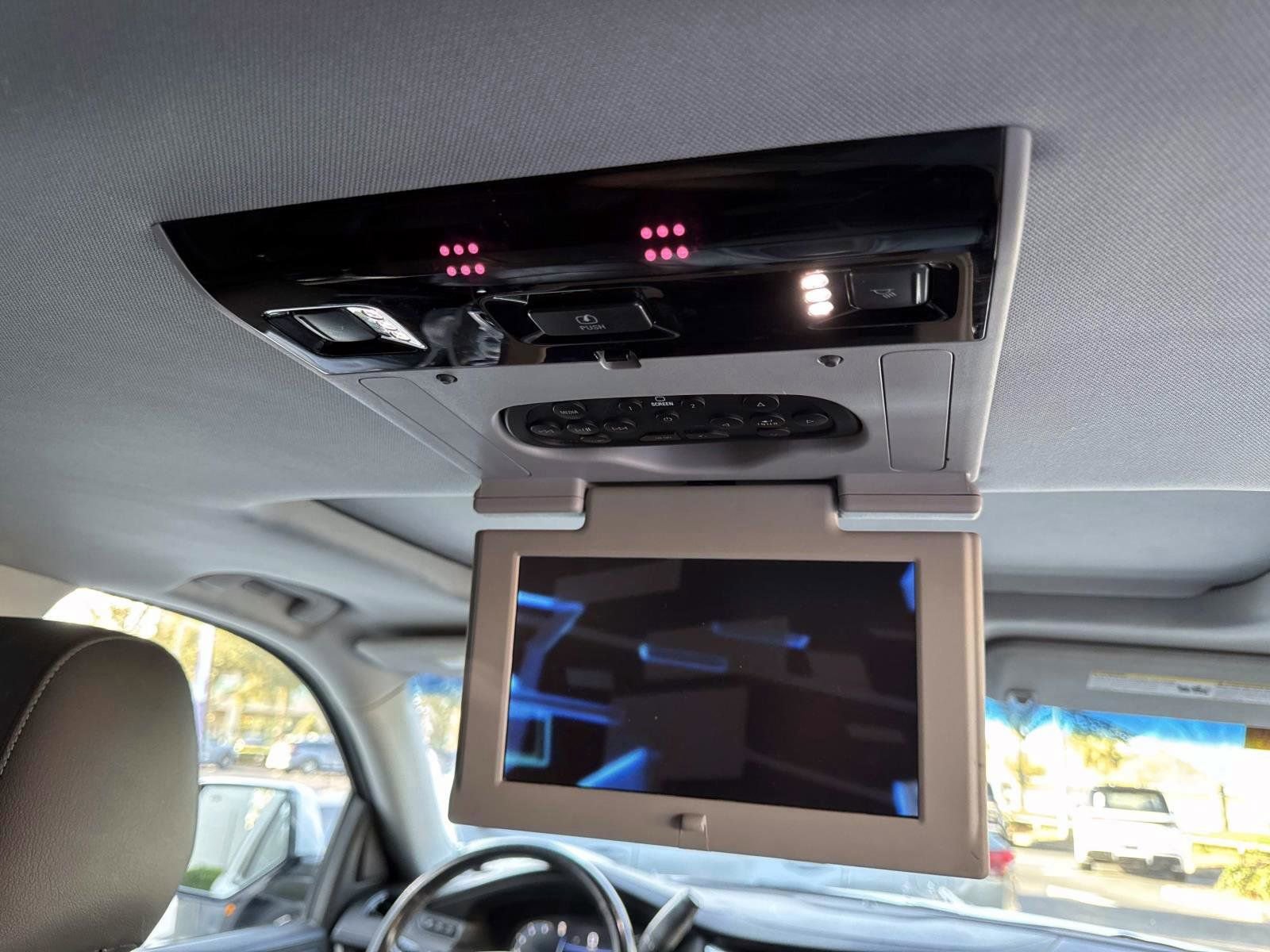 Used 2019 Cadillac Escalade ESV Premium Luxury image 21