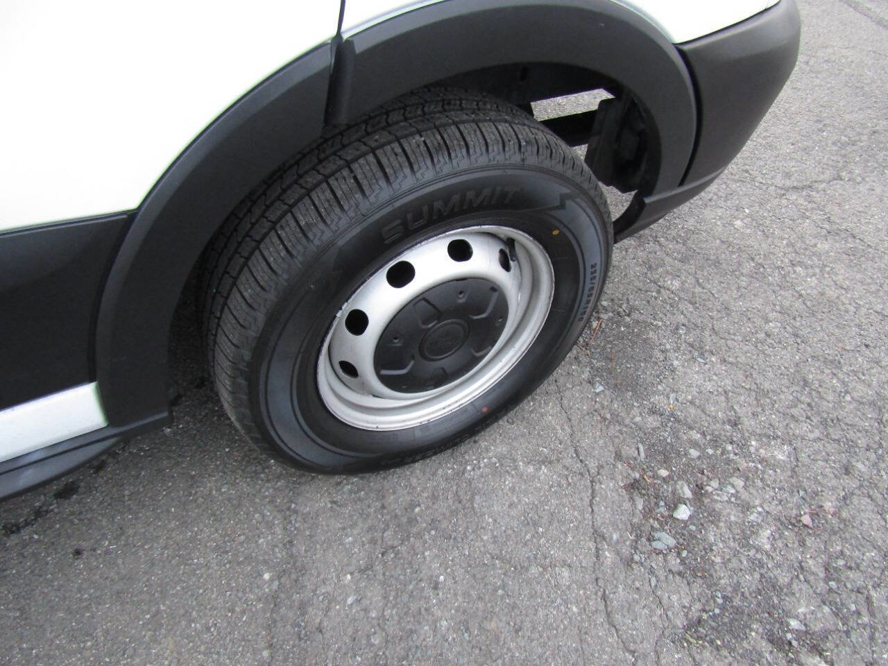 Used 2019 Ford Transit 250 148 Low Roof RWD image 34