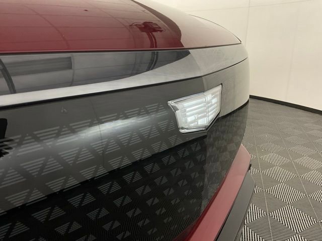 New 2026 Cadillac Vistiq Sport w/ LPO, Floor Liner Package image 9