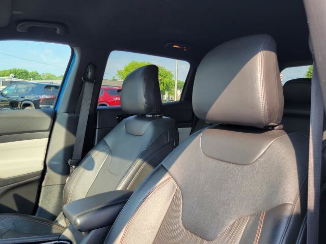 Used 2023 Jeep Compass Limited AWD/4WD image 11