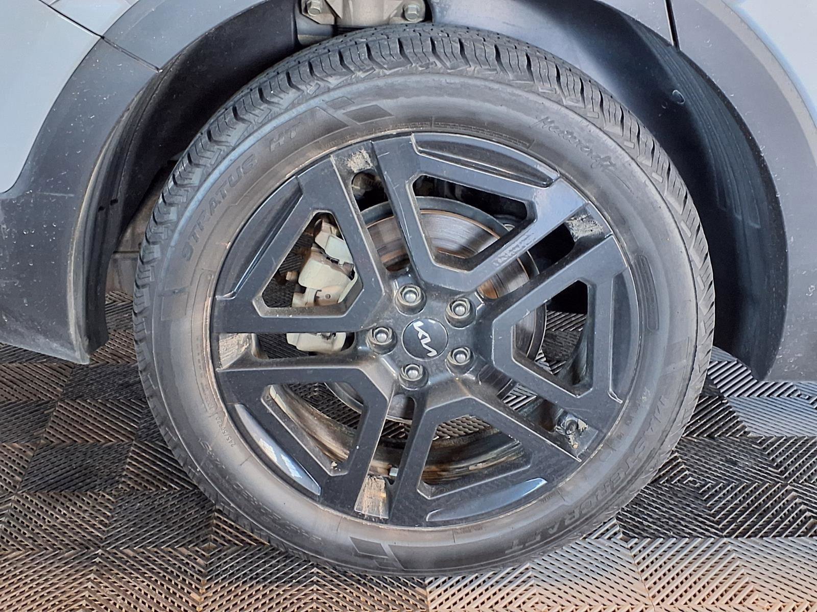 Used 2023 Kia Telluride SX Prestige X-Line AWD/4WD image 9