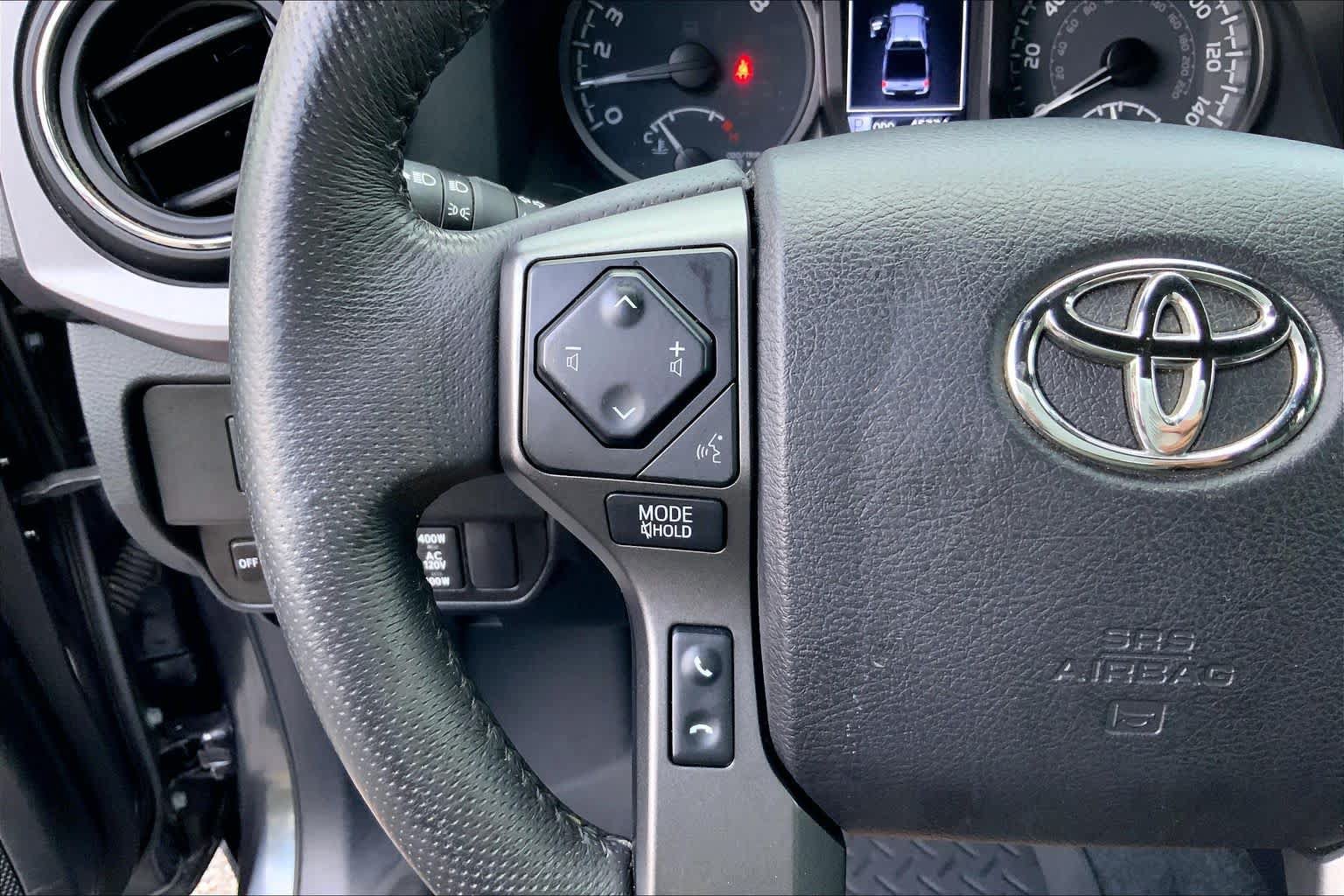 Used 2021 Toyota Tacoma TRD Off-Road w/ Technology Package AWD/4WD image 23