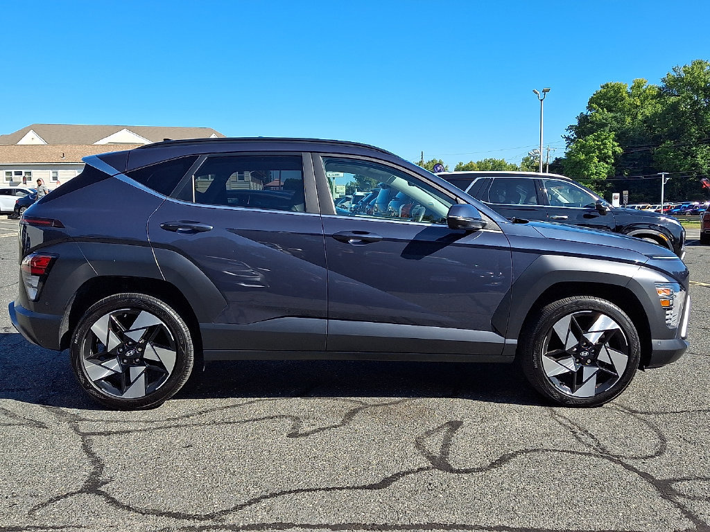 Used 2024 Hyundai Kona Limited AWD/4WD image 7
