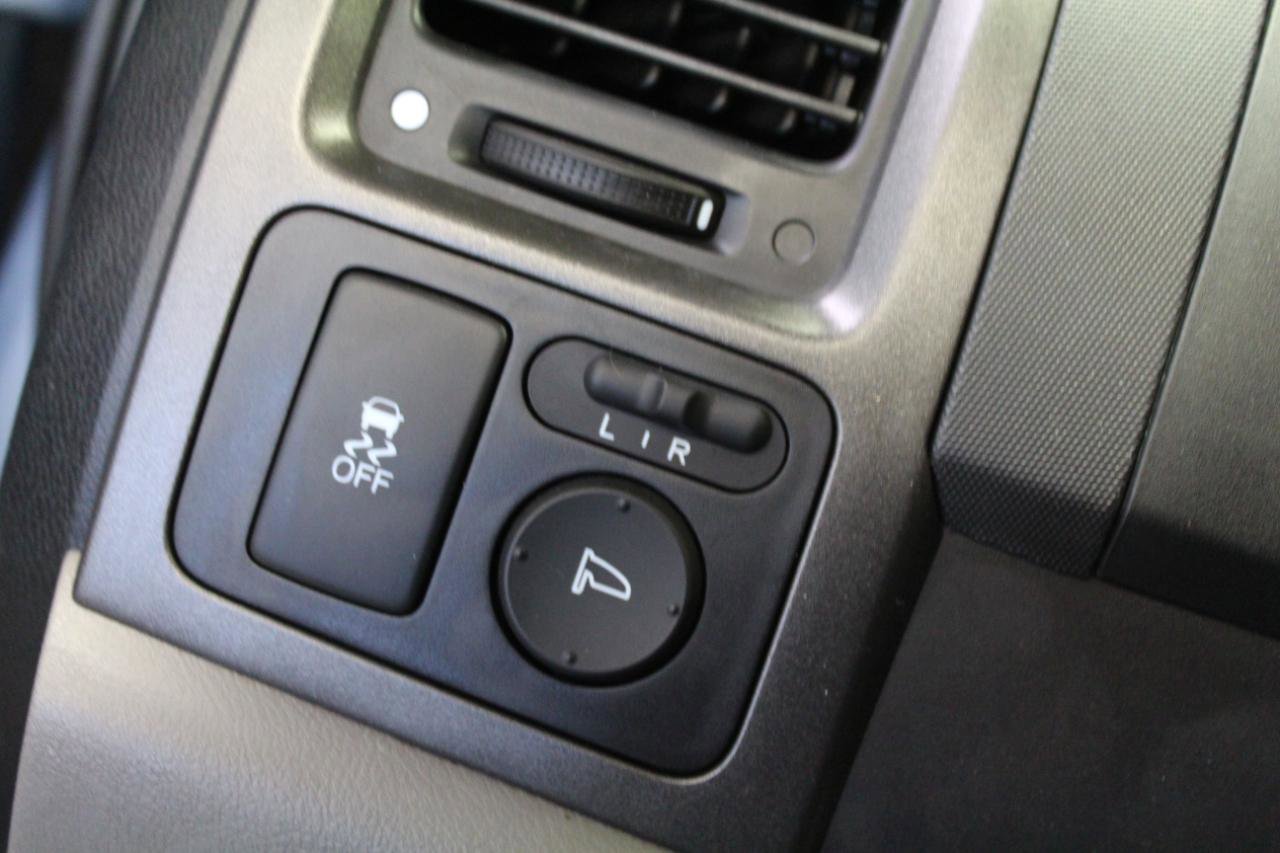 Used 2011 Honda CR-V SE image 11