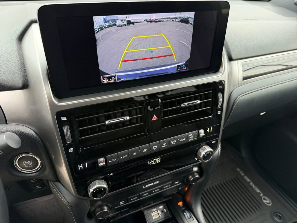 Used 2023 Lexus GX 460 Premium w/ Premium Package image 17