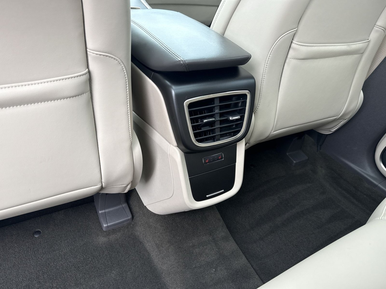 Used 2019 Lincoln Nautilus Reserve AWD/4WD image 27