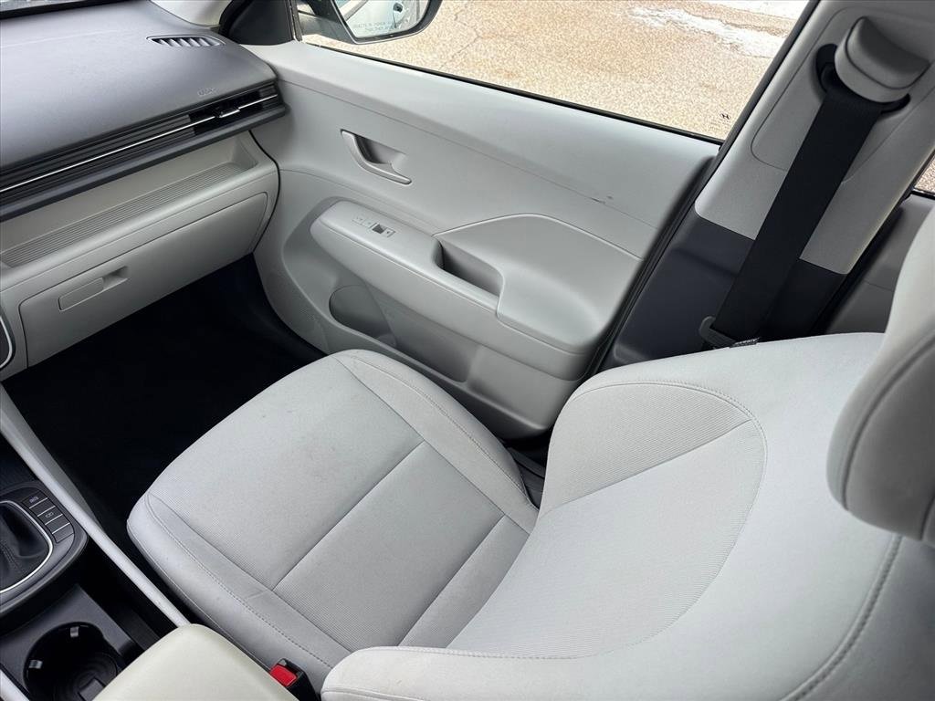 Used 2025 Hyundai Kona SEL image 20