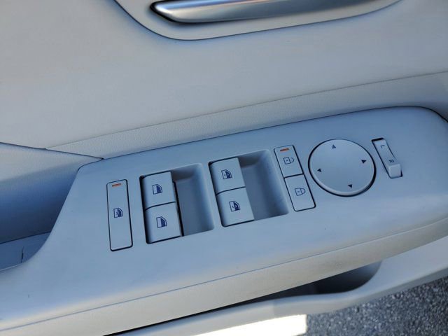 Used 2025 Hyundai Kona Limited image 16