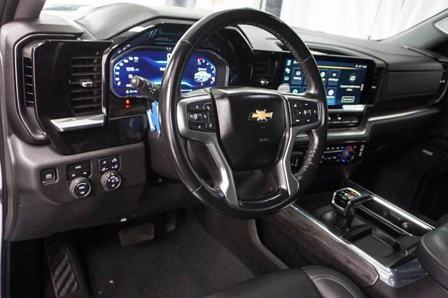 Used 2023 Chevrolet Silverado 1500 LTZ image 11
