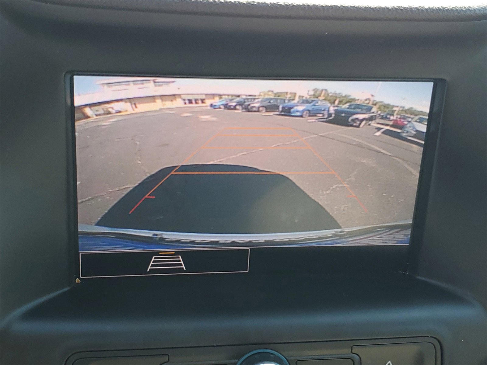 Used 2024 GMC Terrain SLE image 17