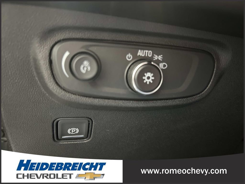 Certified 2021 GMC Terrain SLE w/ Driver Convenience Package AWD/4WD image 30