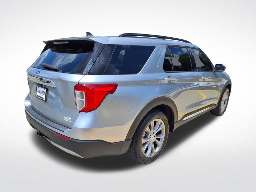 Used 2023 Ford Explorer XLT w/ Equipment Group 202A RWD image 7