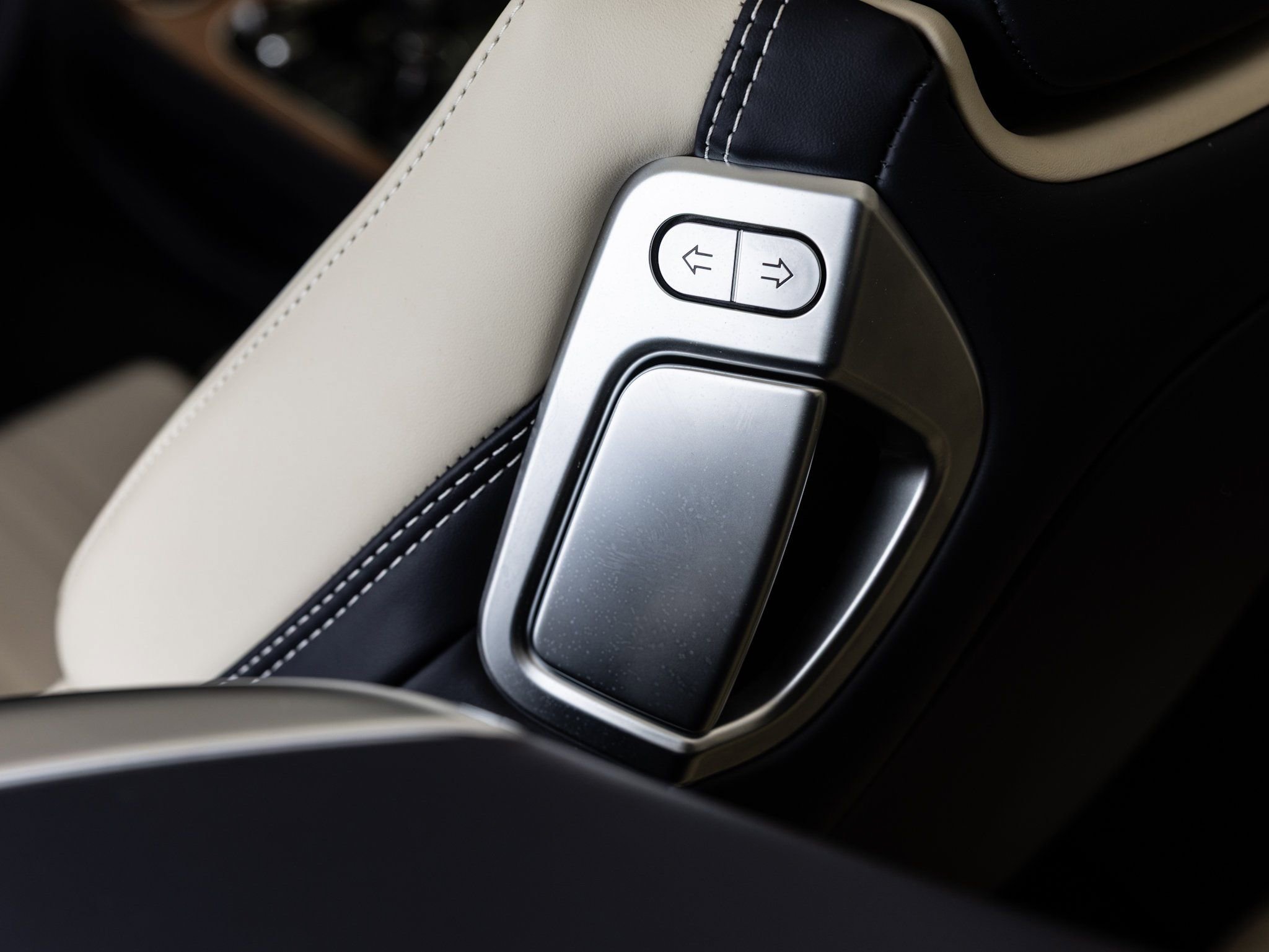 Used 2024 Bentley Continental GT image 35