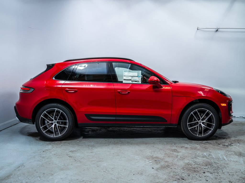 Used 2026 Porsche Macan image 8