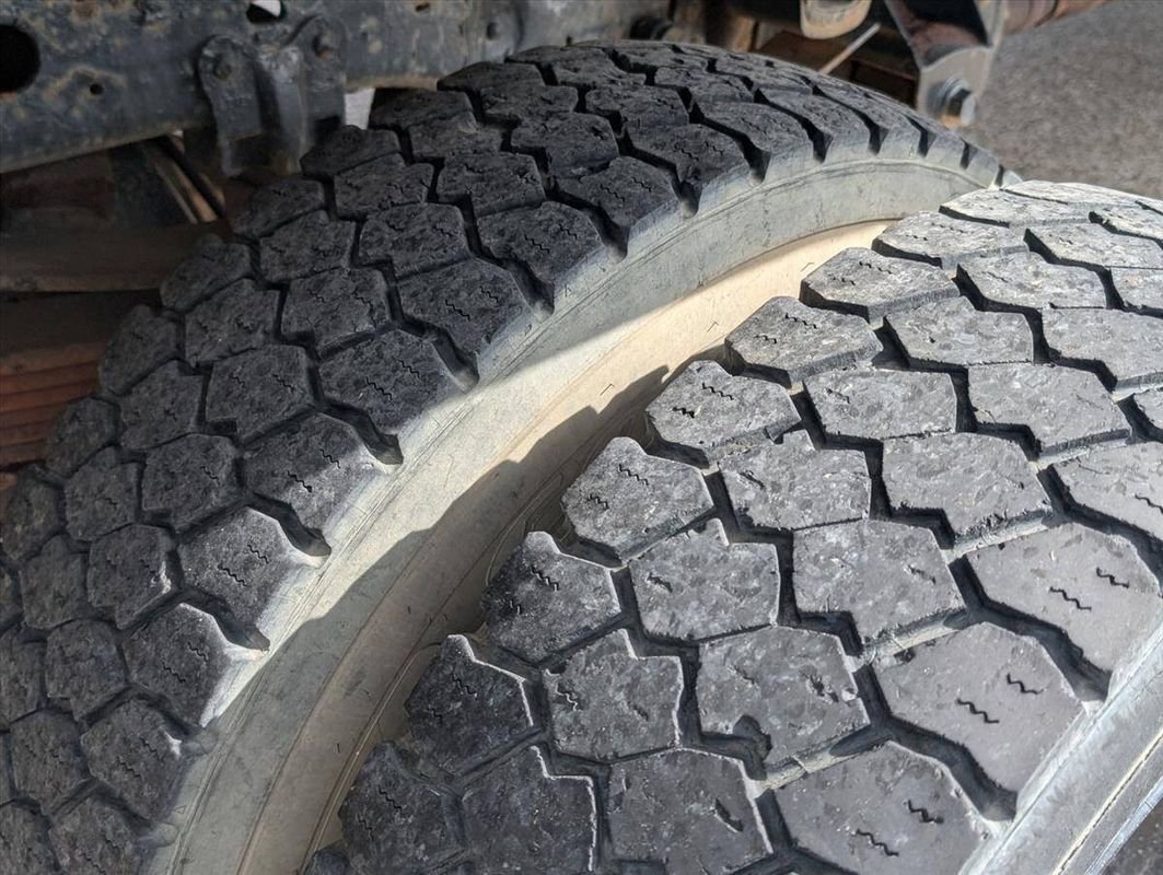 Used 2005 Ford F450 2WD Regular Cab Super Duty image 18