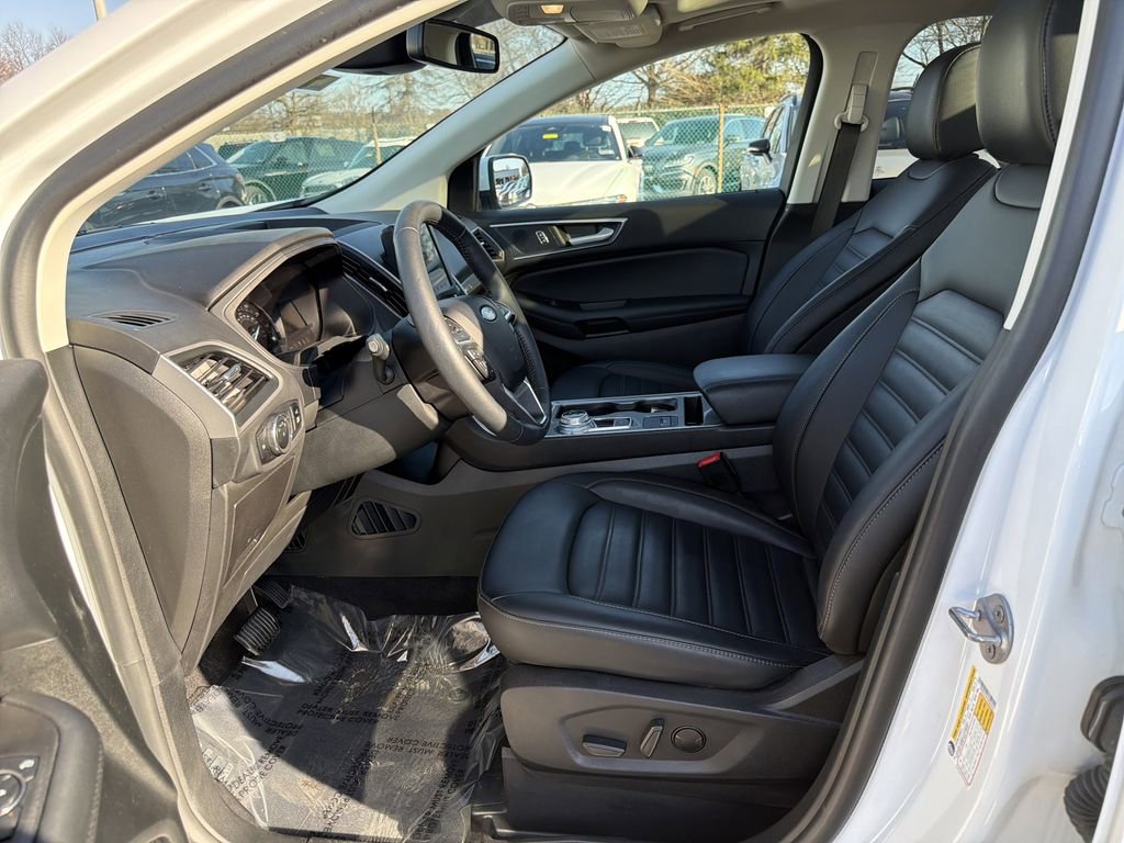 Used 2024 Ford Edge SEL w/ Convenience Package image 11