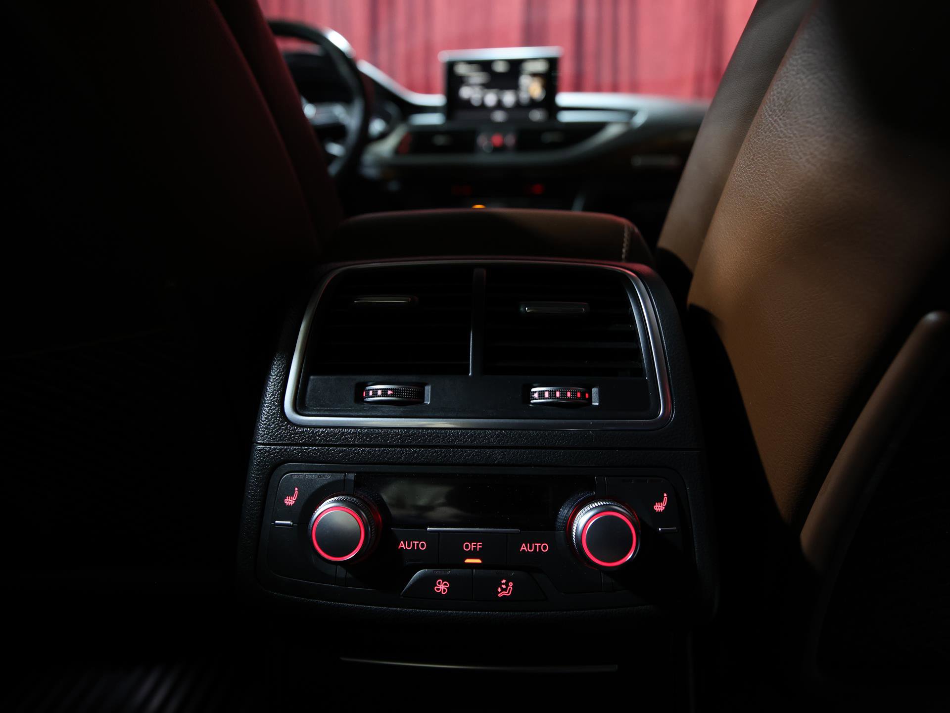 Used 2017 Audi A7 3.0T Premium Plus w/ Comfort Seating Package image 15