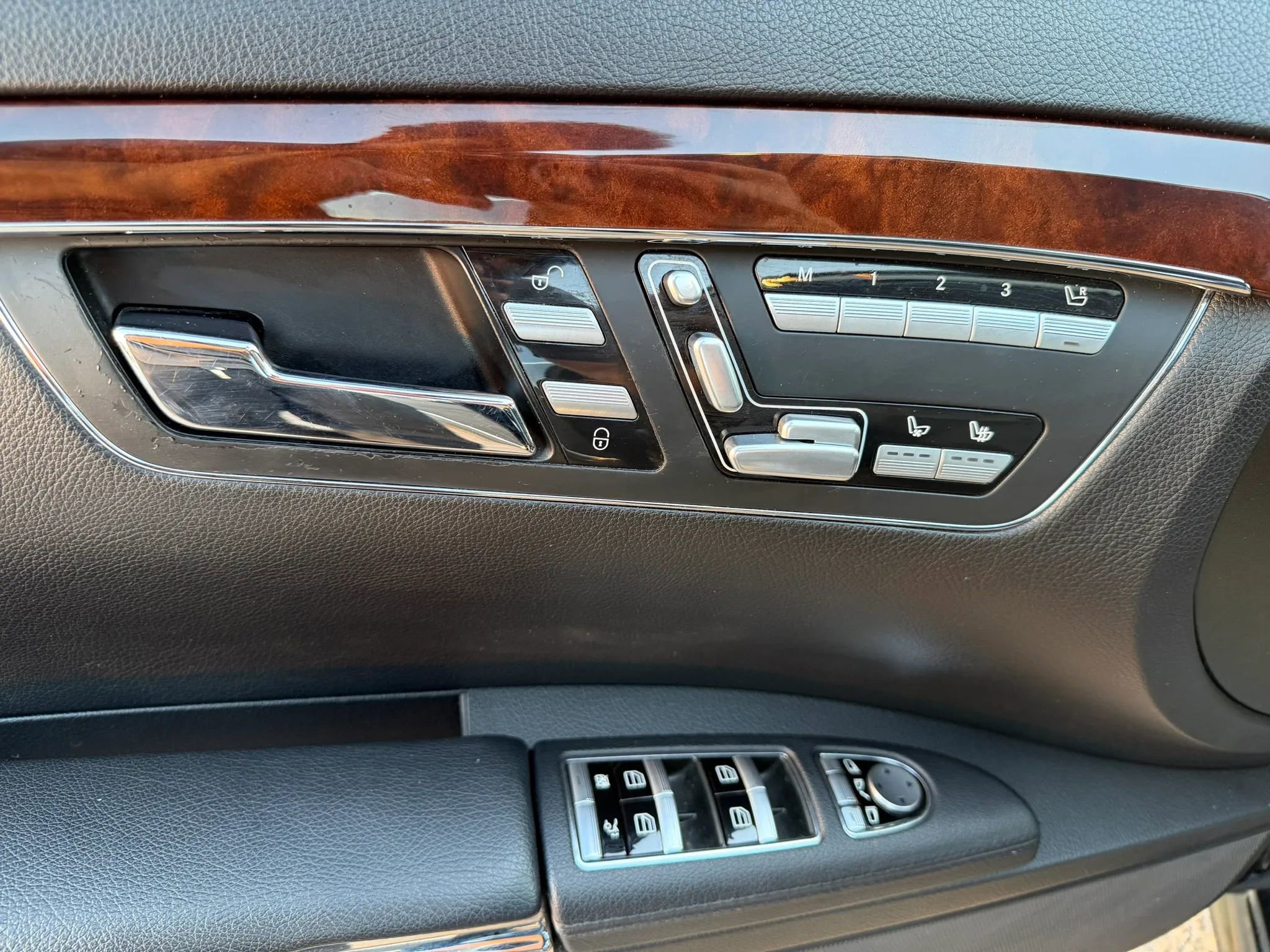 Used 2012 Mercedes-Benz S 550 image 12