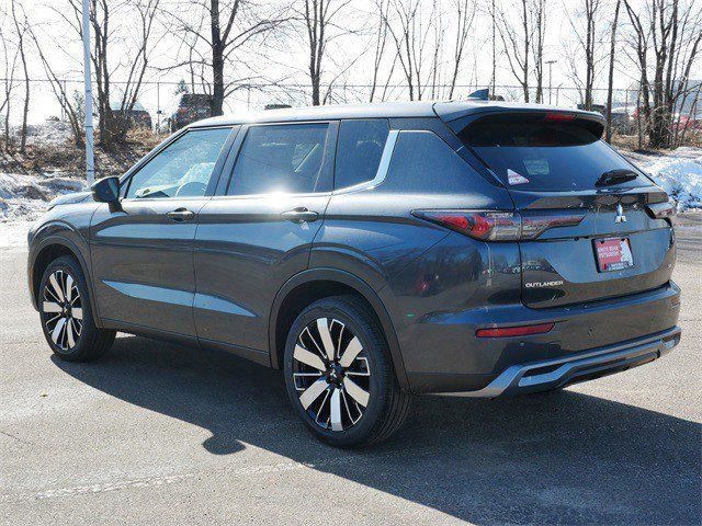 New 2026 Mitsubishi Outlander SE AWD/4WD image 2