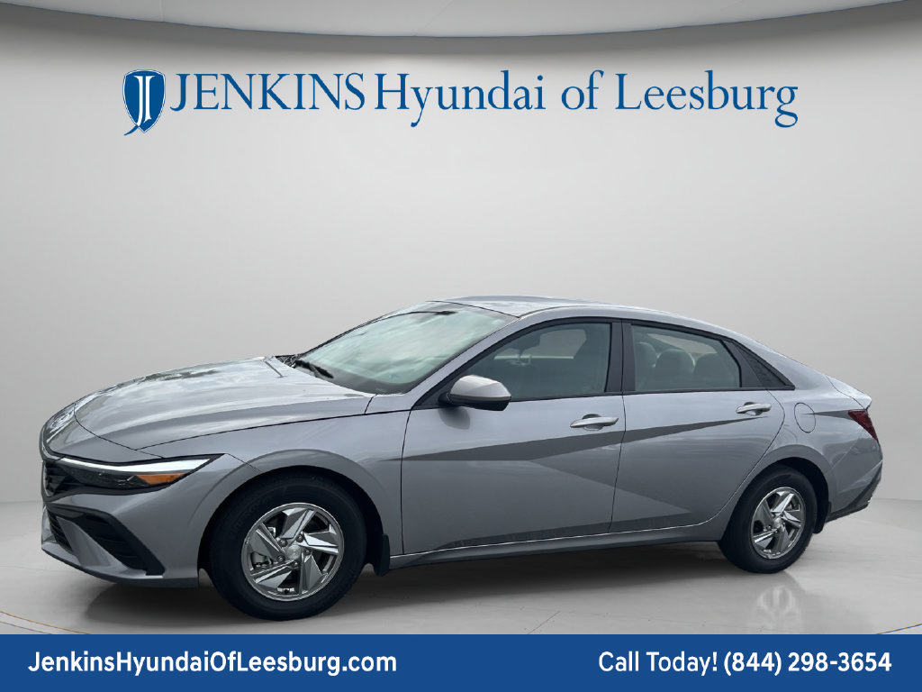 New 2026 Hyundai Elantra SE FWD image 10