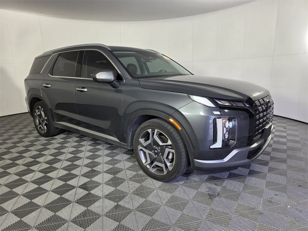 Used 2023 Hyundai Palisade Limited image 2