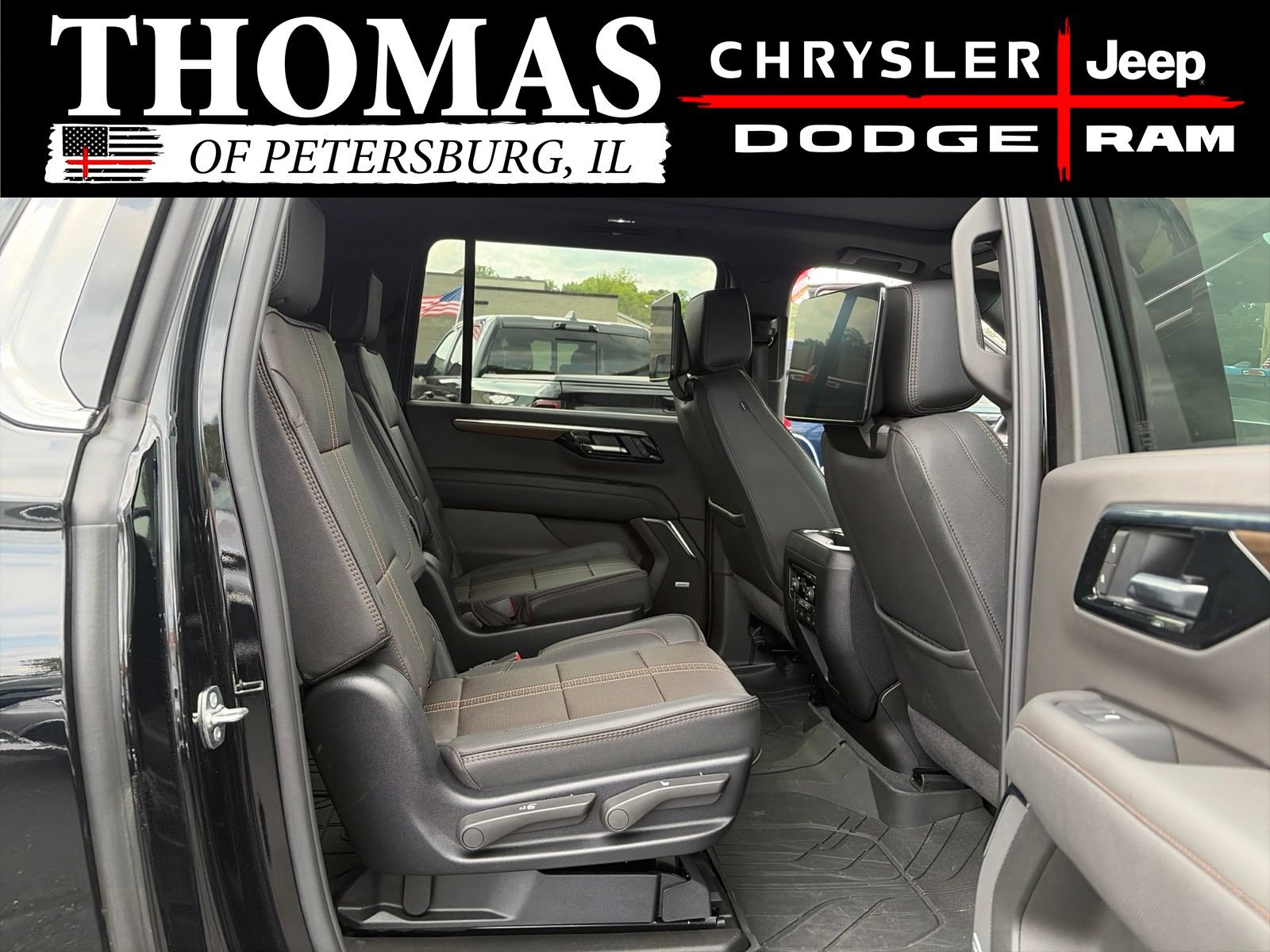 Used 2026 Chevrolet Suburban High Country AWD/4WD image 30