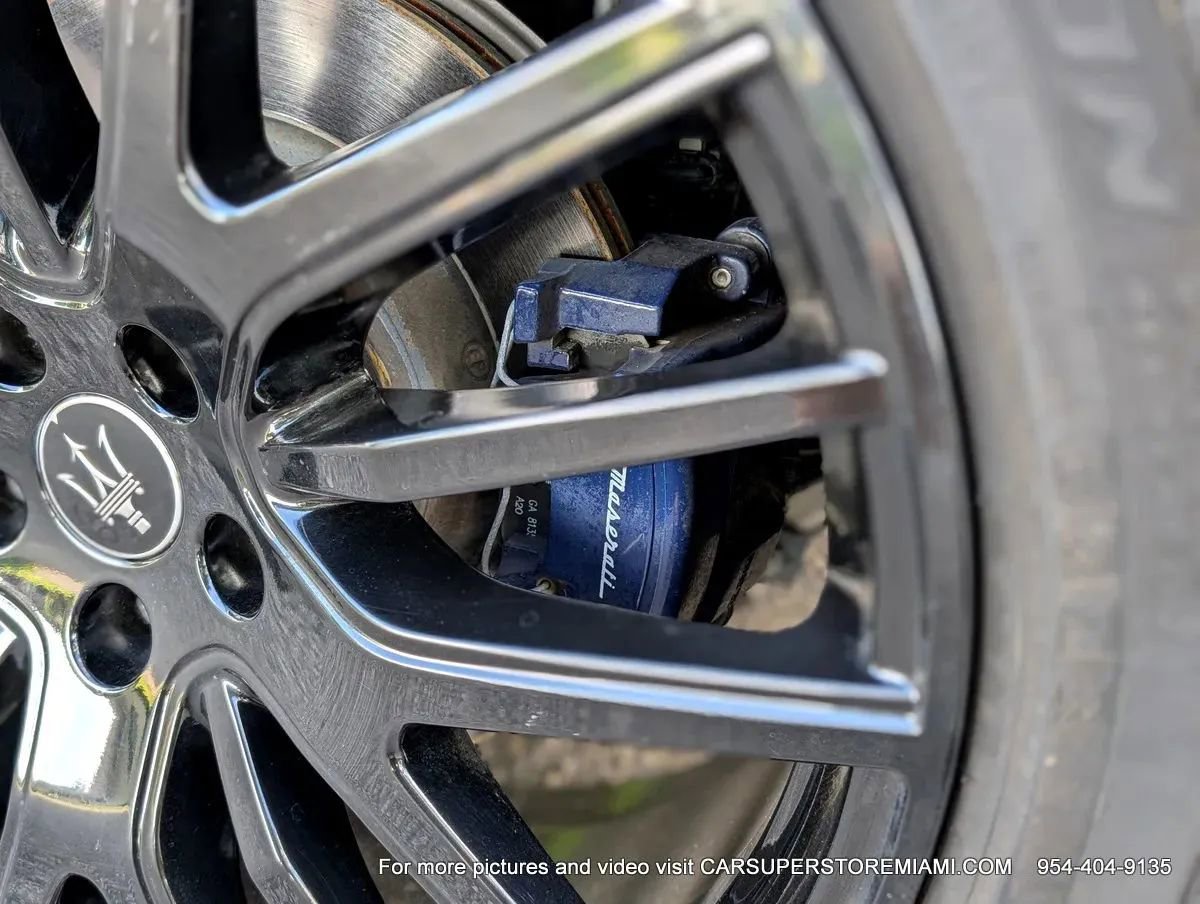 Used 2021 Maserati Levante image 93