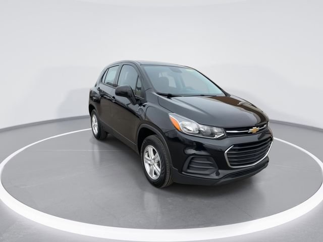 Used 2021 Chevrolet Trax LS image 3