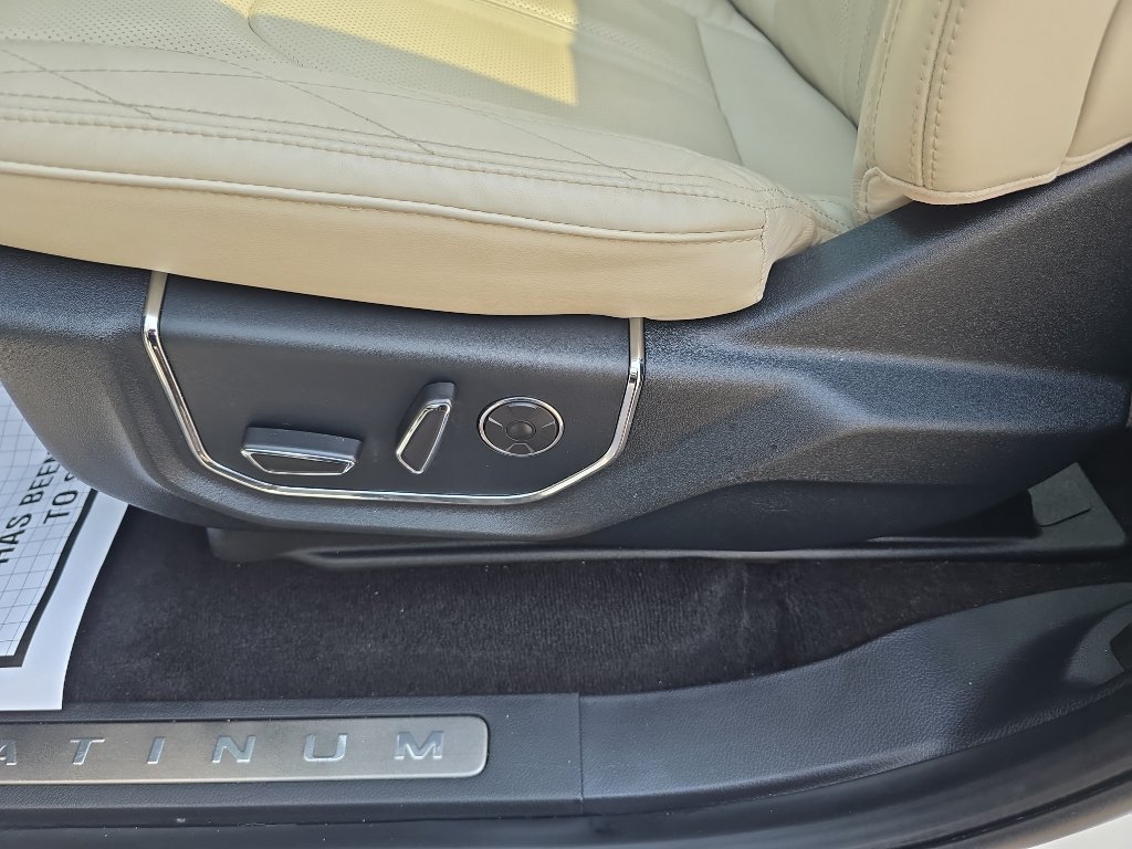 Used 2021 Ford Expedition Max Platinum AWD/4WD image 22