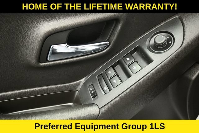Used 2018 Chevrolet Trax LS FWD image 13