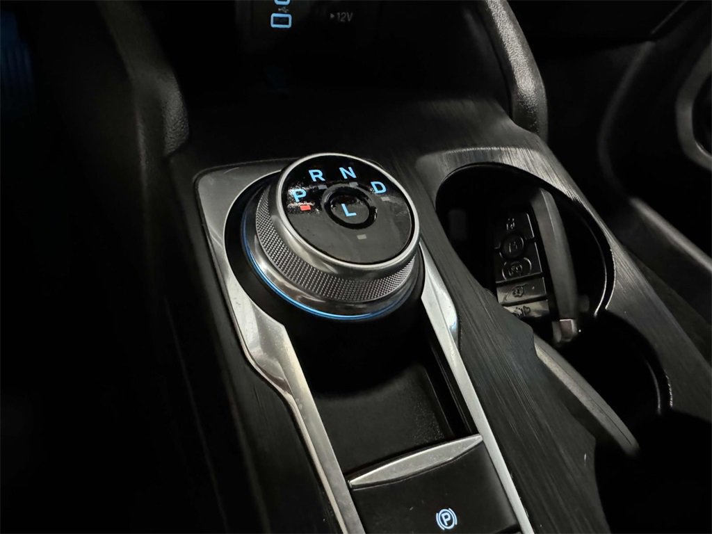 Used 2022 Ford Escape Titanium image 28