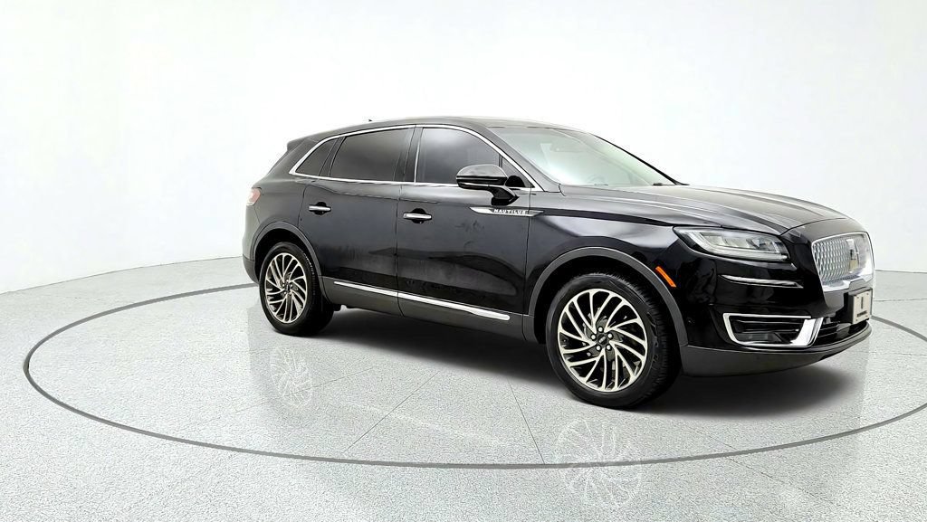 Used 2019 Lincoln Nautilus Reserve AWD/4WD image 3