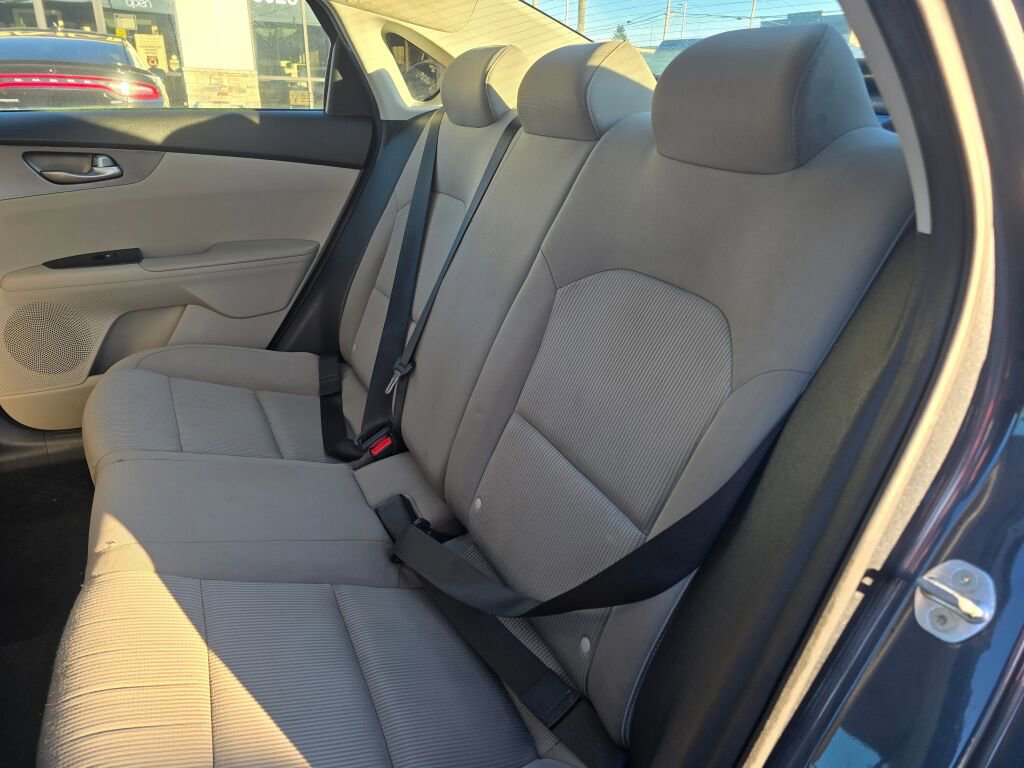 Used 2019 Kia Forte LXS image 18